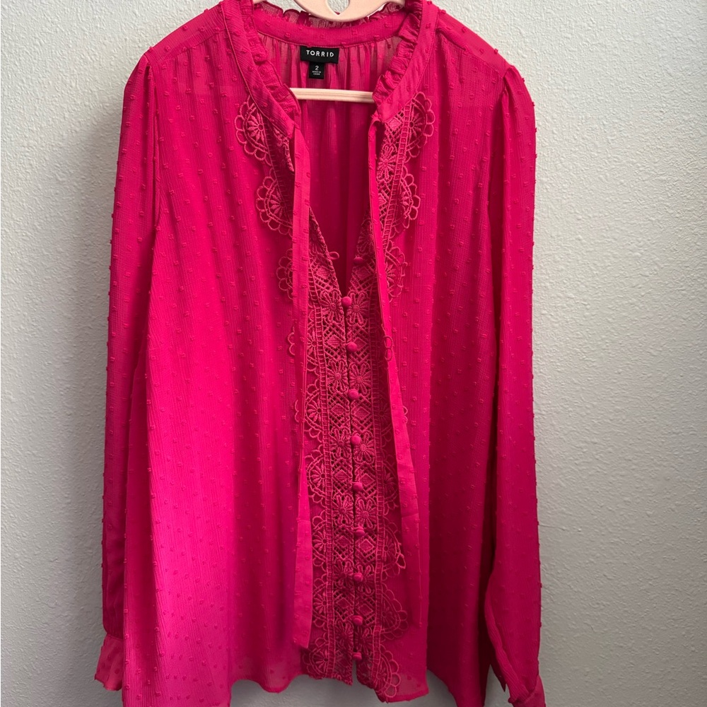 EUC Torrid Fuchsia Lace Accent Blouse Sz 2X